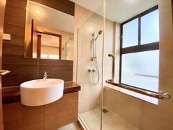 Lornie Road (D11), Terrace #468481051